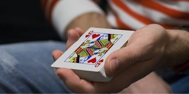 Mẹo Chia Bài Cào 9 Nút Cực Kỳ Hiệu Quả Từ Cao Thủ 77BET 3 Cần nhanh tay nhanh mắt khi chia bài