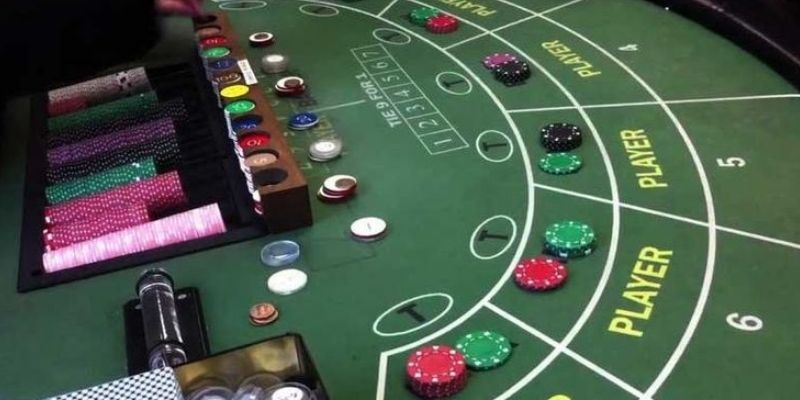 Mẹo Chơi Baccarat Thắng Lớn Ngay Lần Đầu Cùng 77BET 4 Chiến thuật đánh Baccarat ưu tiên cửa Banker