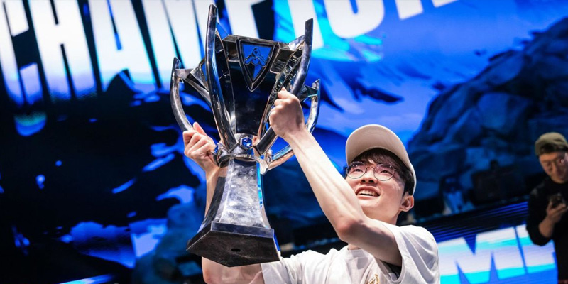 Cách Cược Liên Minh Huyền Thoại Dành Cho Người Chơi Mới 4 Hãy chọn các trận đấu Lol tại những giải đấu lớn để có nhiều thông tin hơn